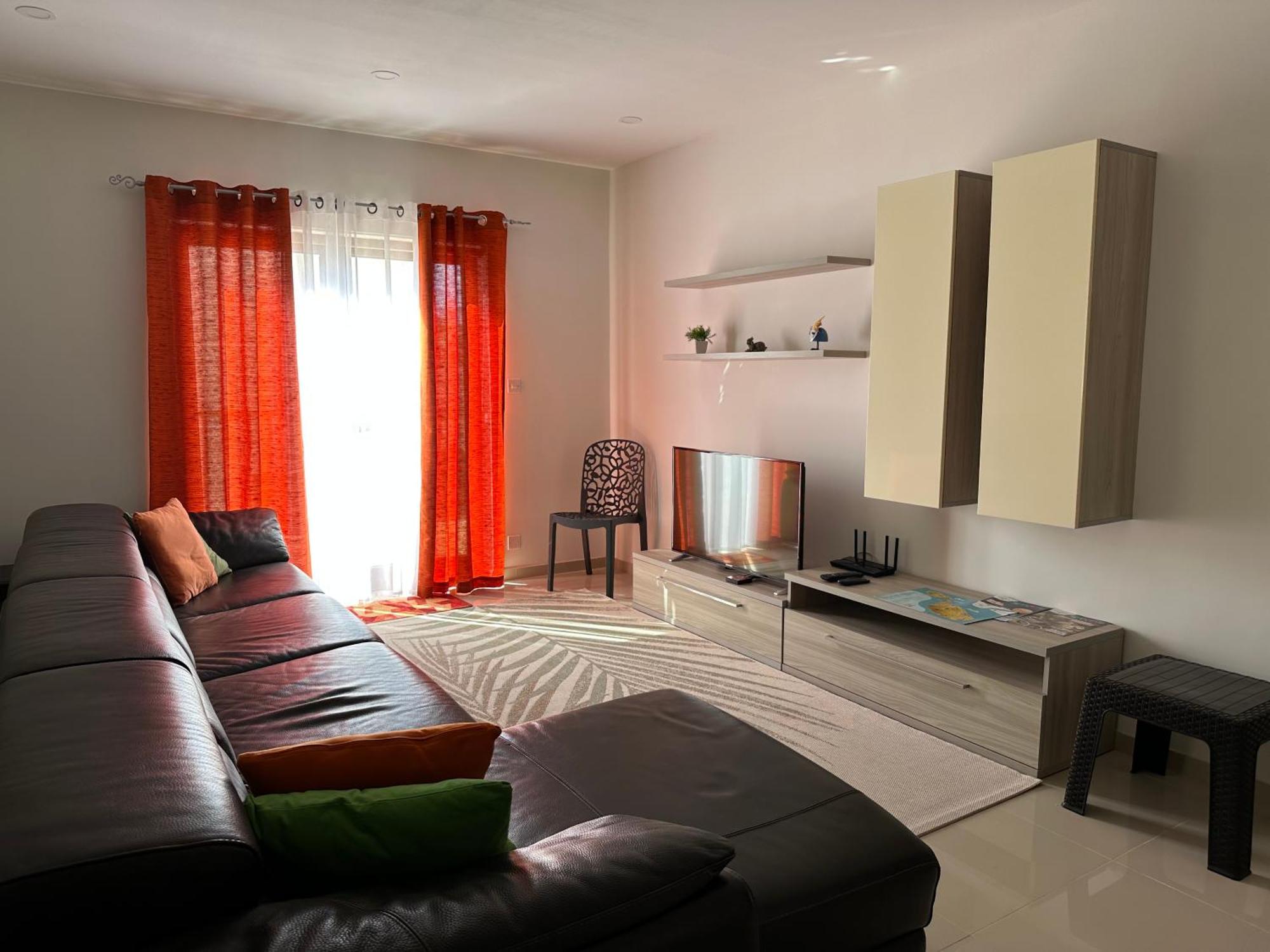 Cozy, Spacious 3 Bedroom Maisonette, 6 To 9 Ppl, 1 Min Walk From Seafront * Marsaxlokk